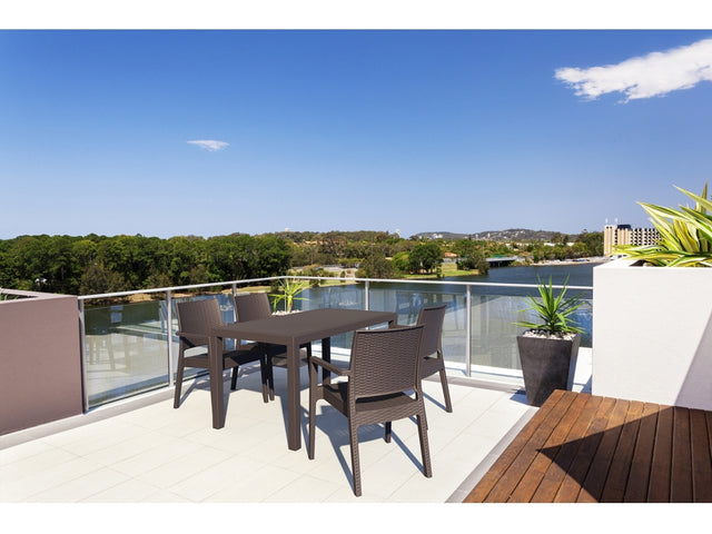 Orlando Table – 1400×800