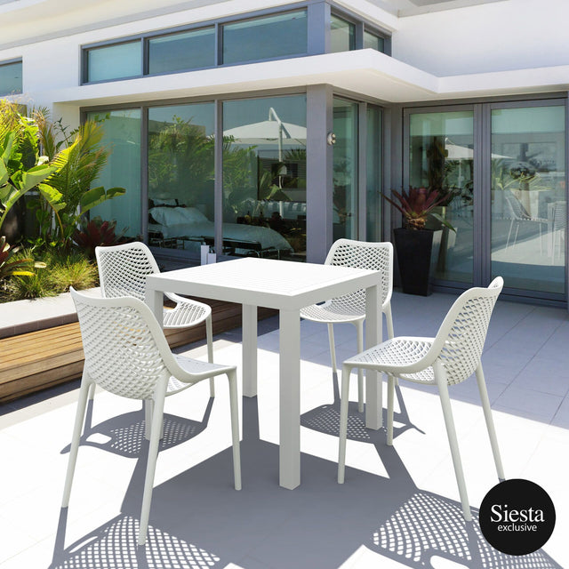 Ares Outdoor Table Setting with Air Chair®